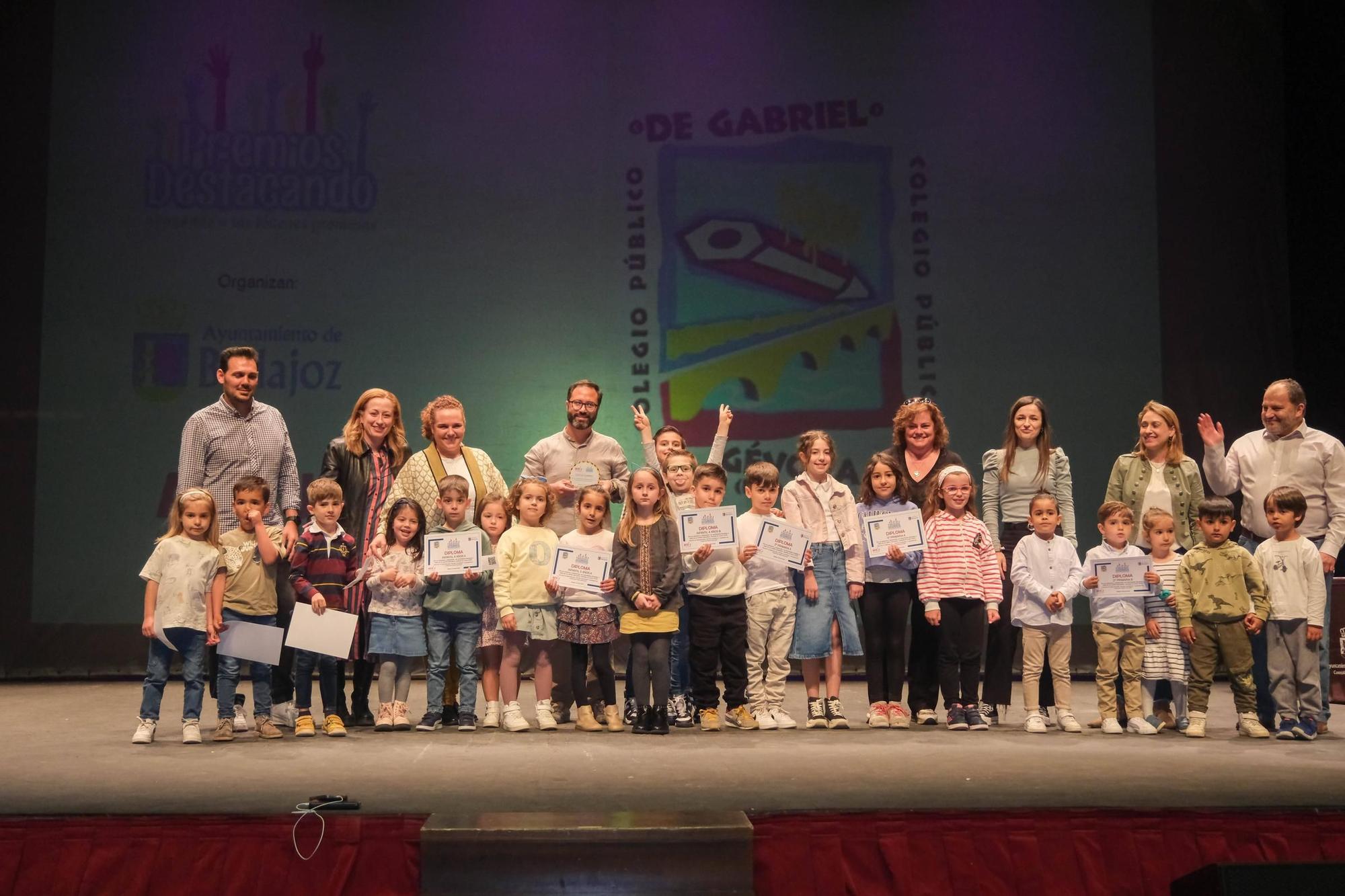 Entrega de premios &#039;Destacando&#039; en el teatro López de Ayala de Badajoz