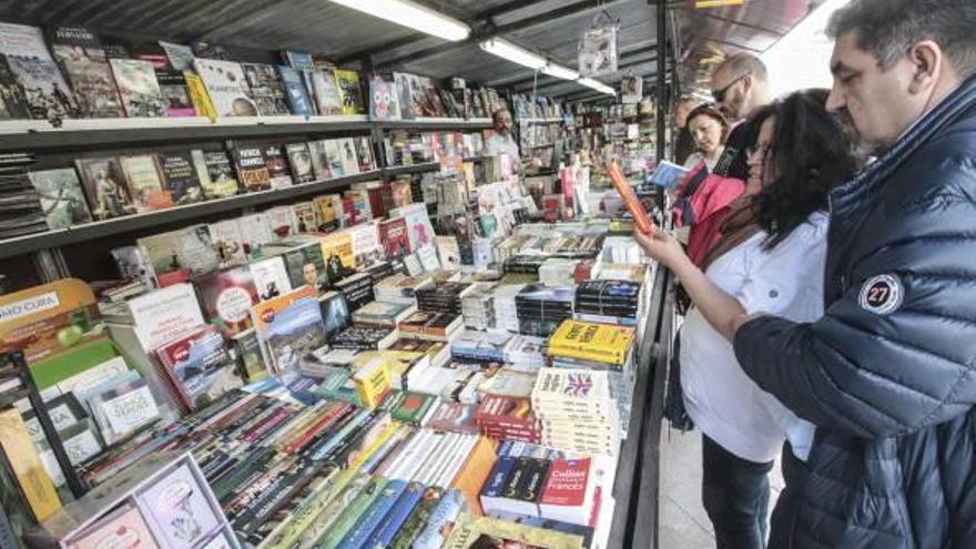 Vacaciones en Torrevieja con un libro