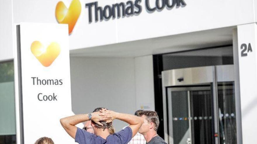 Bei Thomas Cook gehen auch in Deutschland die Lichter aus.