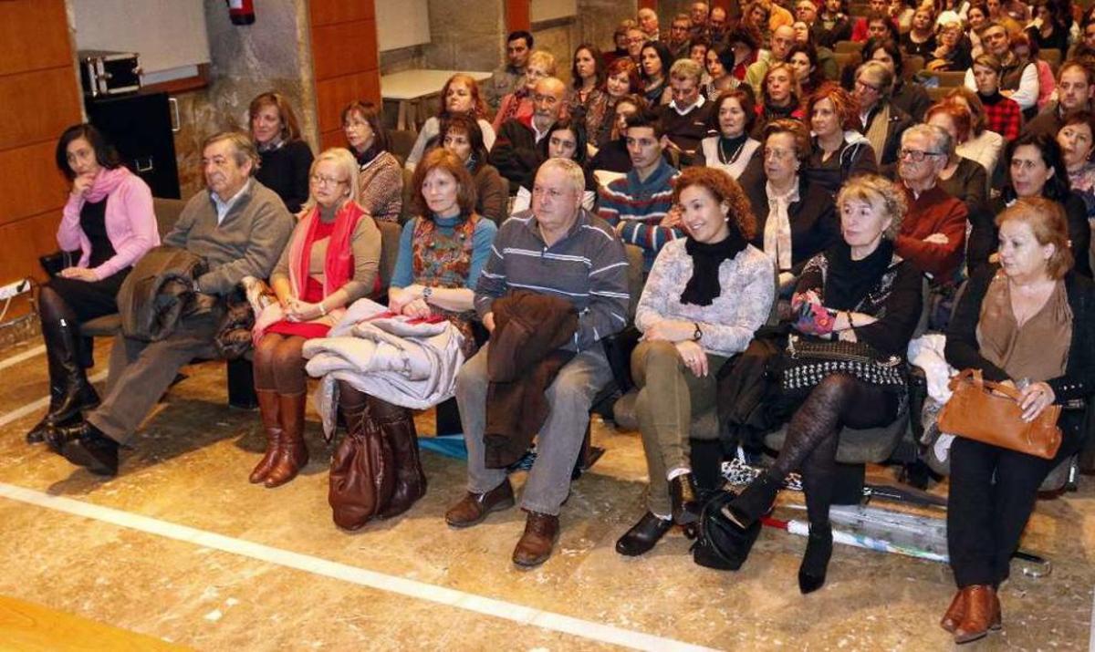 Araujo: "Uno de cada siete escolares sufre 'bullying', pongamos gafas para detectarlos"