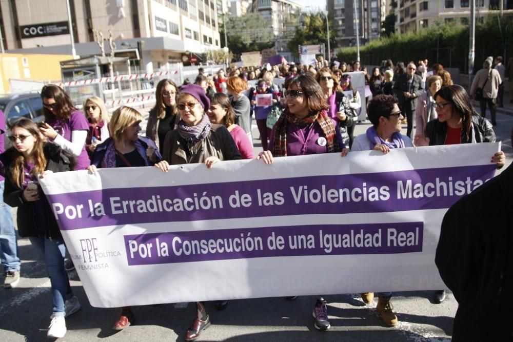 Manifestación en Murcia por el día contra la violencia de género