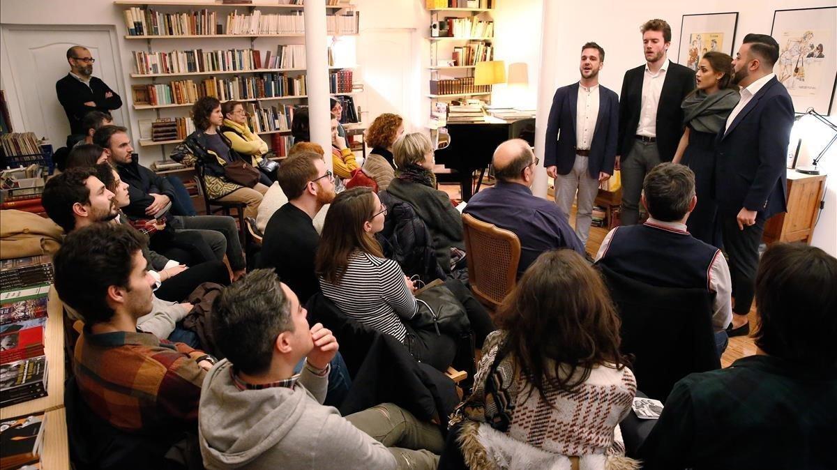 El cuarteto Cantoría en su actuación en la librería Pèrgam. El cuarteto Cantoría en su actuación en la librería Pèrgam.