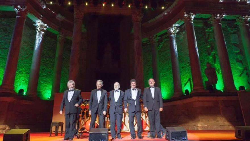 Carlos Núñez se despide en Mérida de &#039;Les Luthiers&#039; tras 50 años en en el grupo