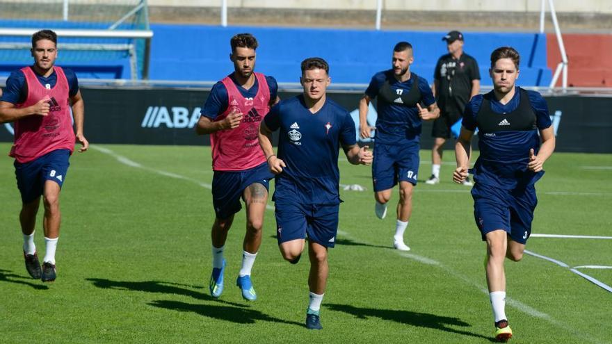 El Celta, entrenándose en Portonovo esta semana. // R. V.