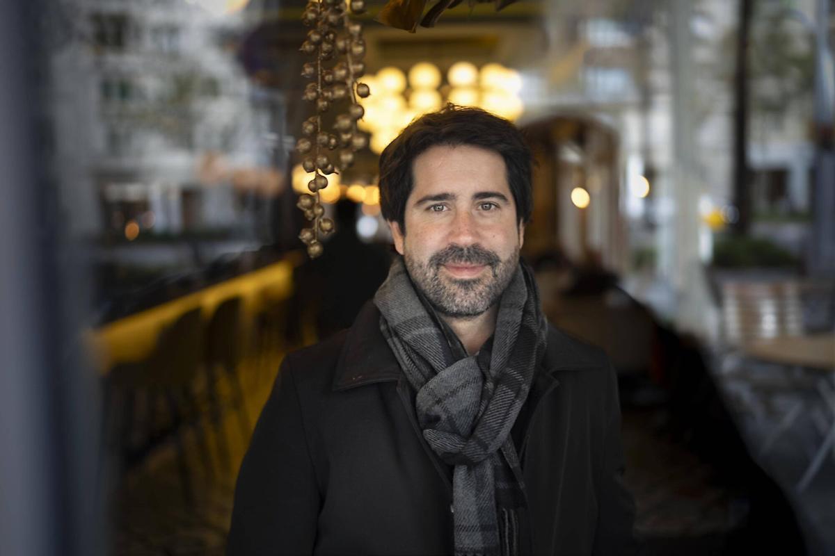 Roger Montañola: «Presentar-me a les eleccions generals va ser com un Erasmus, m’ho vaig passar d’allò més bé»