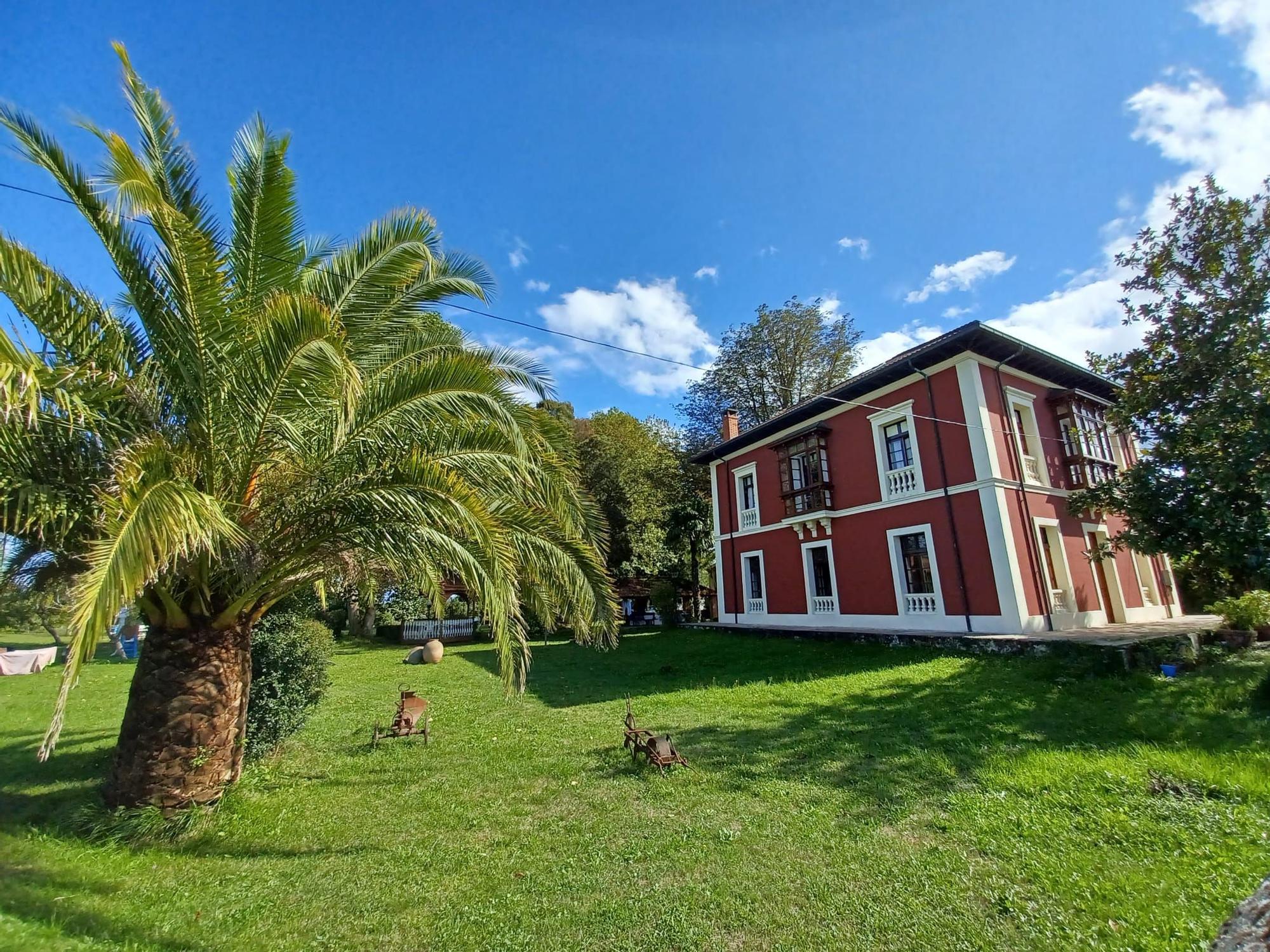 Llanera indiana: casas, plazas y escuelas, la huella de los que marcharon a hacer las Américas