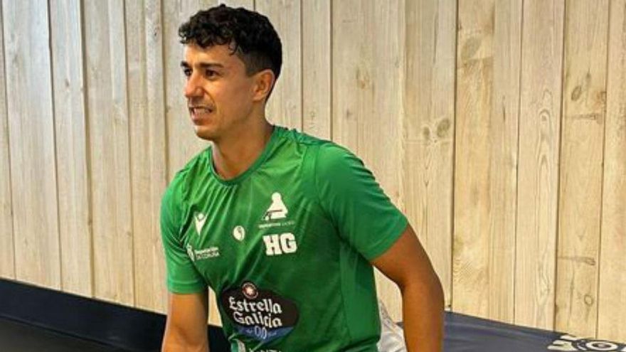 Arnau Xaus ya hace trabajo de verano en A Coruña