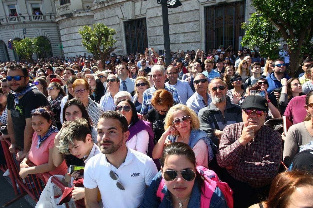 Búscate en la mascletà del 7 de marzo