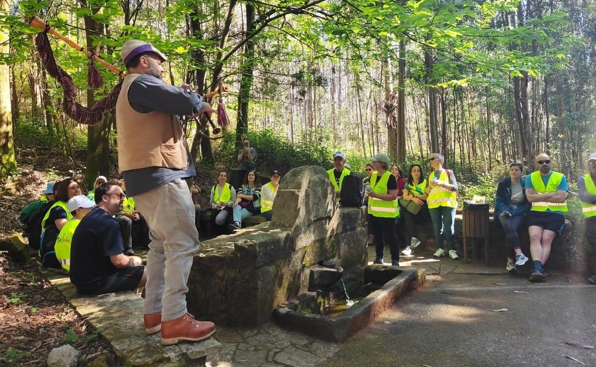 Unha anterior andaina celebrada en Ames polo Mar de Ovellas