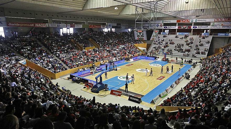 Fontajau, pràcticament ple el 15 de febrer passat durant l&#039;Uni-Avenida de Lliga Femenina