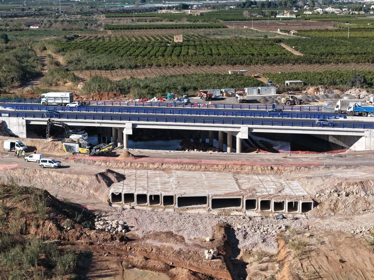 Viaducto del barranco del Poyo en la A-7.