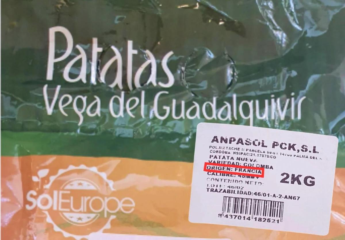 Etiqueta del origen en el envase de 'Patatas Vega del GUadalquivir'.