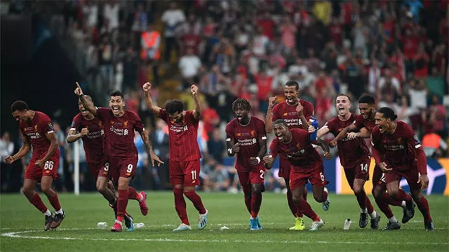 El Liverpool, supercampeón de Europa tras vencer en los penaltis al Chelsea