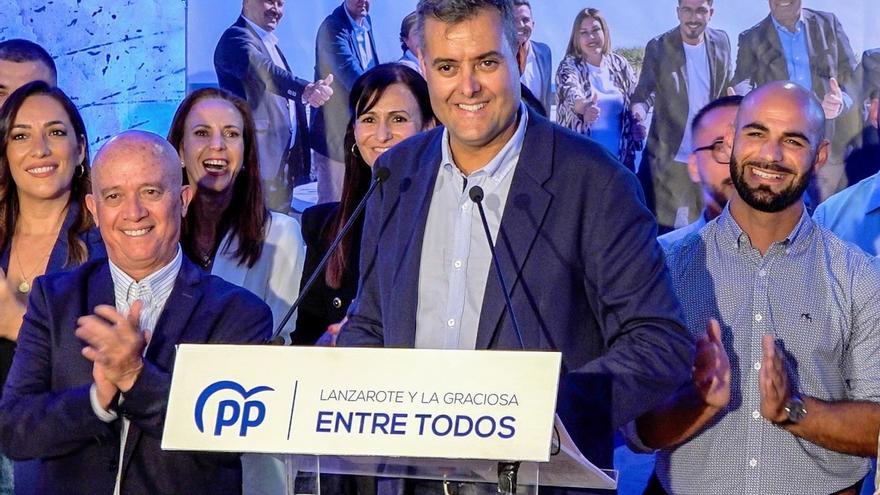 Candidatos del PP de Lanzarote votando el 28M