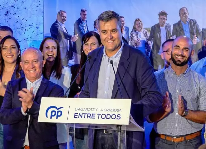 Candidatos del PP de Lanzarote votando el 28M