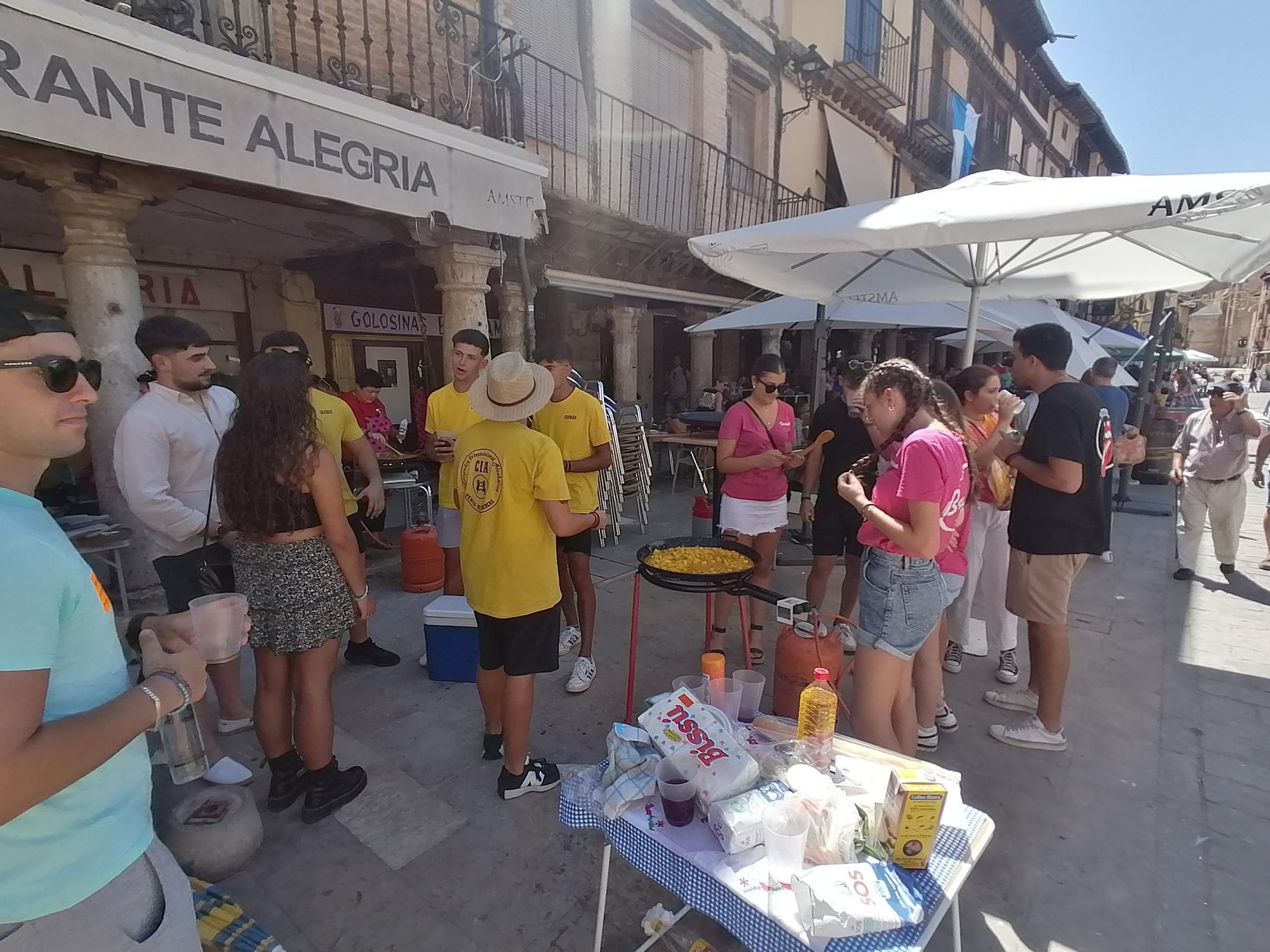 GALERÍA | Las peñas aportan sabor a las fiestas de Toro