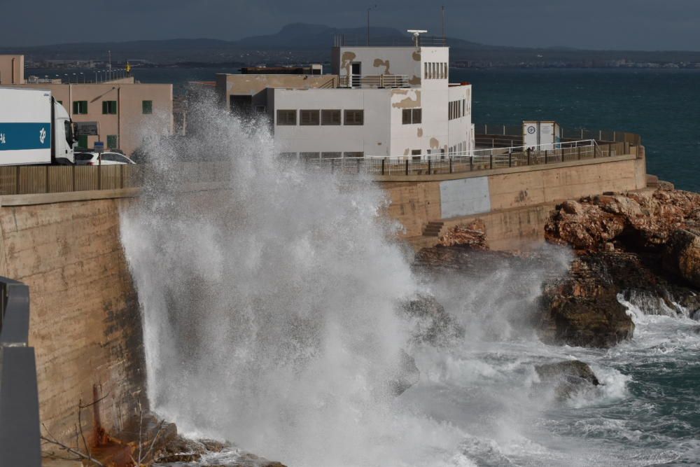 Temporal en la bahía de Palma