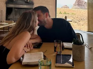 Los fans de Shakira responden al beso de Gerard Piqué y Clara Chía para acallar los rumores durante sus vacaciones: "Gracias"