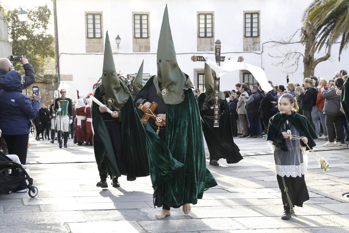 El lavatorio de los pies centra el Jueves Santo y da paso al día con más procesiones de la Semana Santa compostelana El lavatorio de los pies centra el Jueves Santo y da paso al día con más procesiones de la Semana Santa compostelana