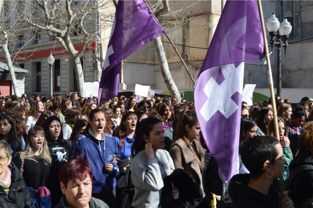 Passacarrers del 8-M a Manresa