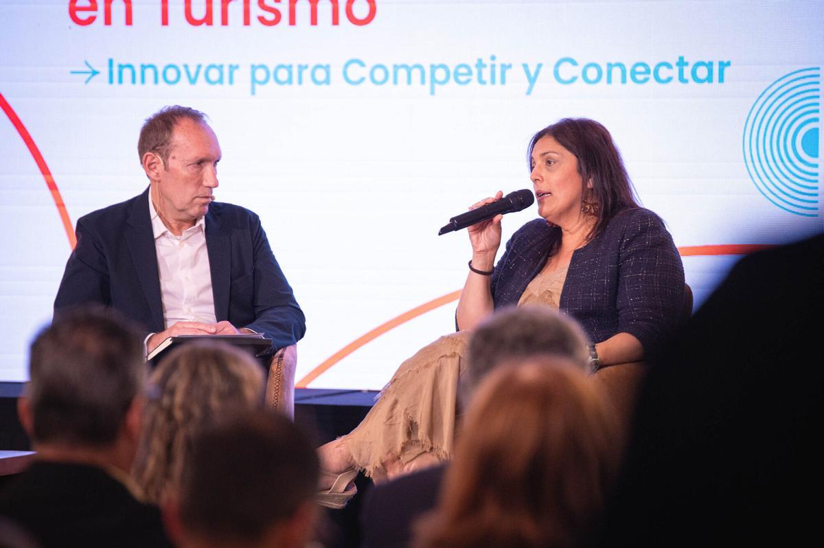 Encuentro de El Día-La Opinión de Tenerife y Segittur ?Transformación Digital en Turismo: Innovar para Competir y Conectar Encuentro de El Día-La Opinión de Tenerife y Segittur ?Transformación Digital en Turismo: Innovar para Competir y Conectar