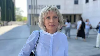 Pelucas, arañazos y mensajes del más allá: la Feria Esotérica de Madrid acabó con la directora juzgada por agresión