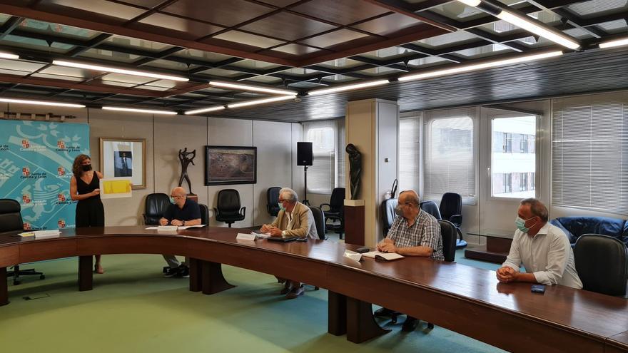 La UCI del hospital de Zamora, al límite, con 12 ingresados