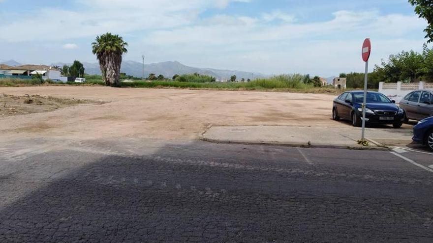 Nules suma cinco zonas para aparcar gratis en la playa