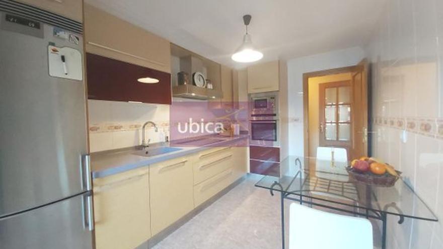 Piso en venta en Salceda de Caselas, Vigo