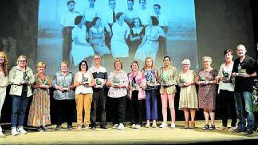 Igualada homenatja la vintena de docents que aquest any es jubilen en l’acte d’inici del curs escolar | AJUNTAMENT D’IGUALADA