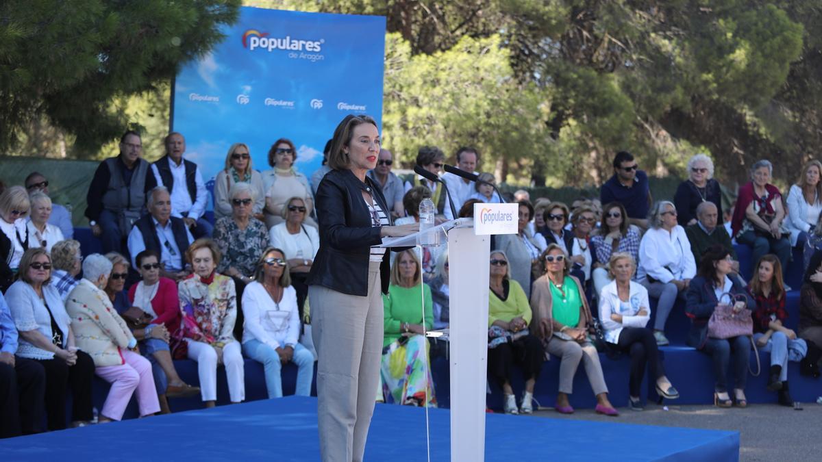 La secretario general del PP nacional, Cuca Gamarra, durante su intervención este viernes en el Día del Afiliado de los populares aragoneses.