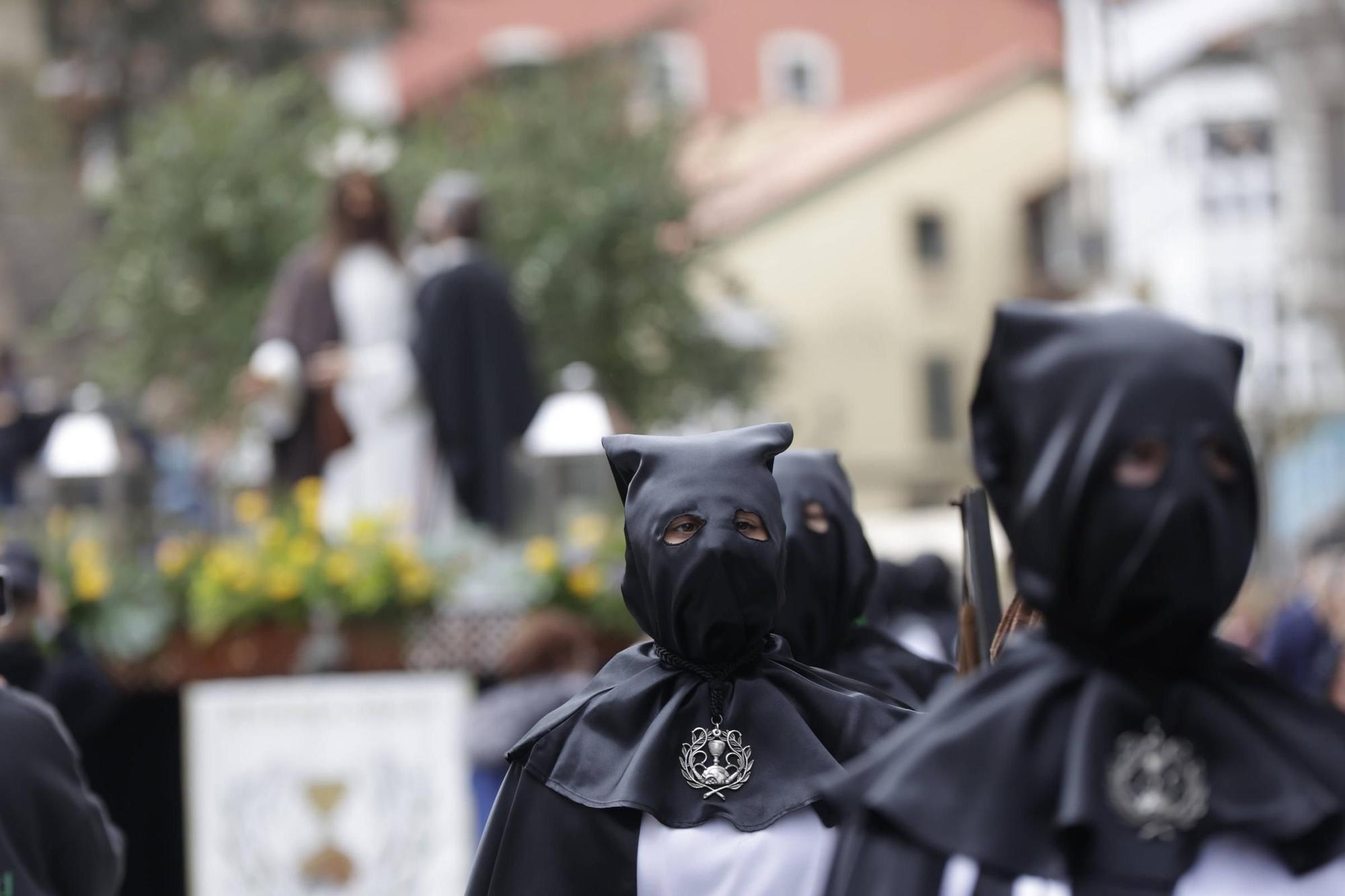 EN IMÁGENES: laprocesión del Beso de Judas en Avilés