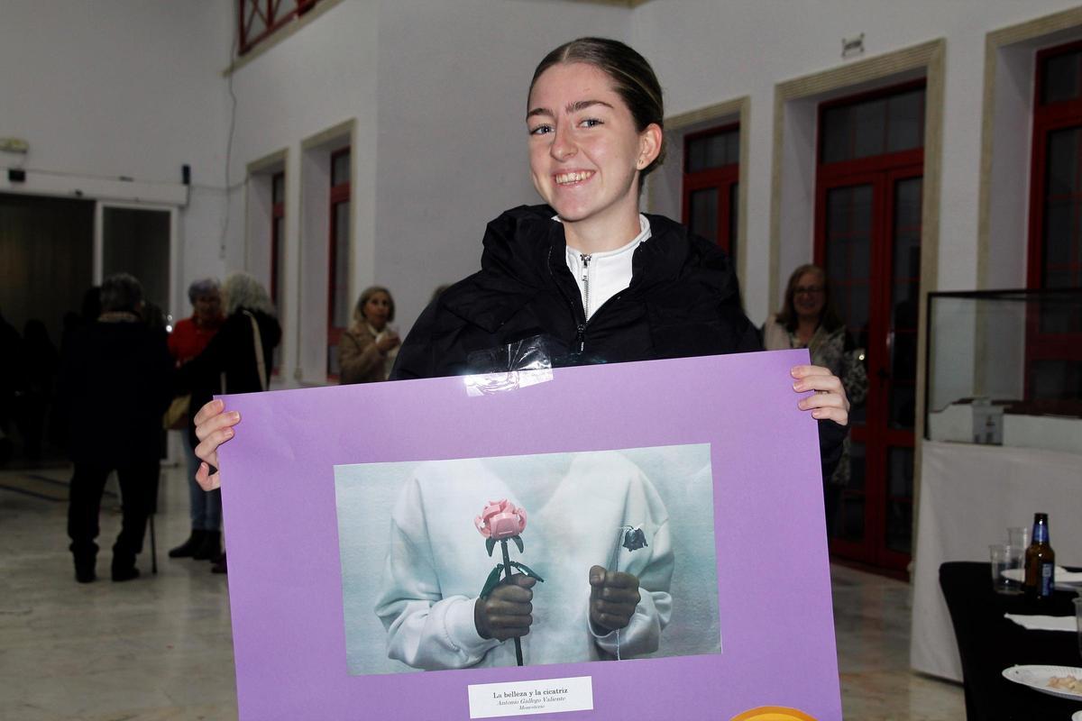 María Gallego con la foto ganadora