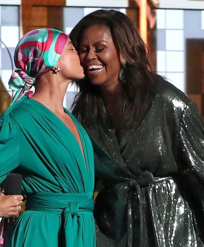 Alicia Keys y Michelle Obama en los Grammy