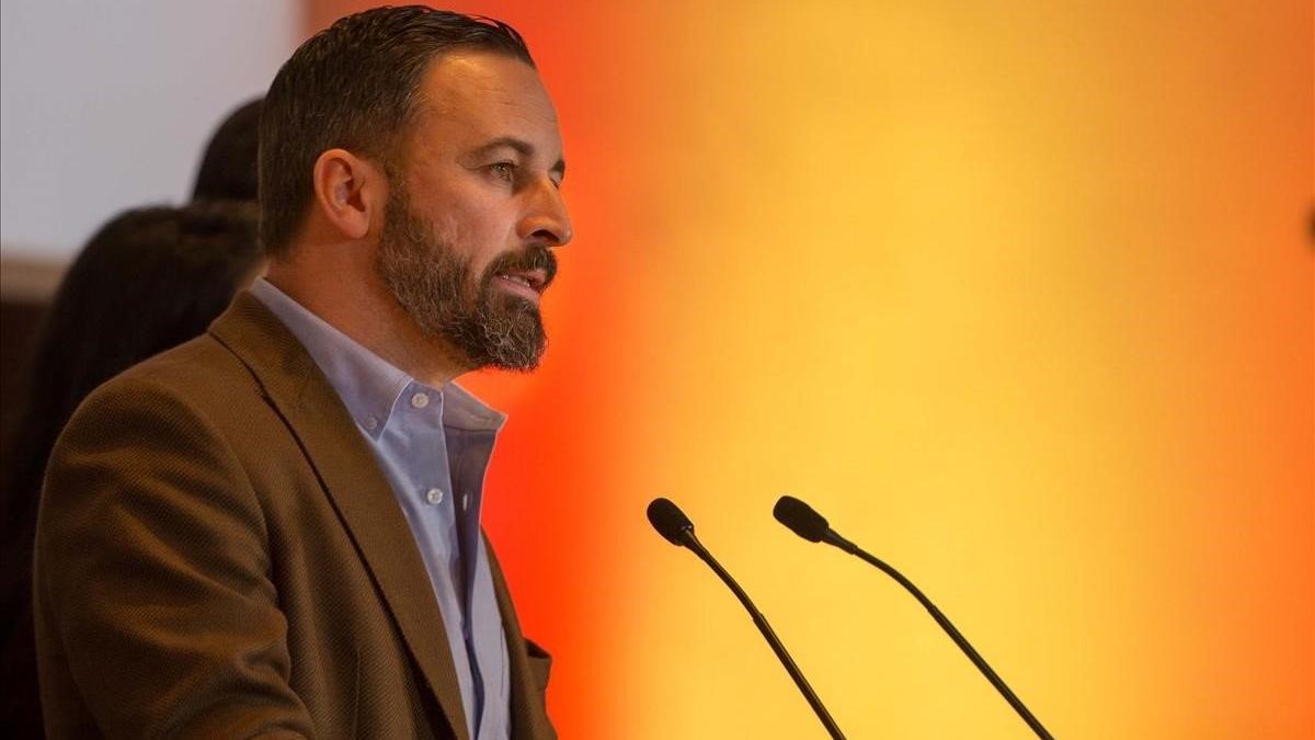 El presidente de Vox, Santiago Abascal, en una rueda de prensa en Sevilla