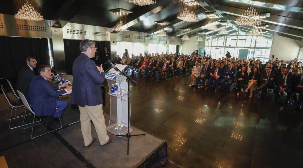 Conferencia inaugural de Campus Executive con el ministro Álvaro Nadal.