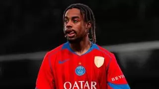 Saltan las alarmas en el PSG: Barcola, KO