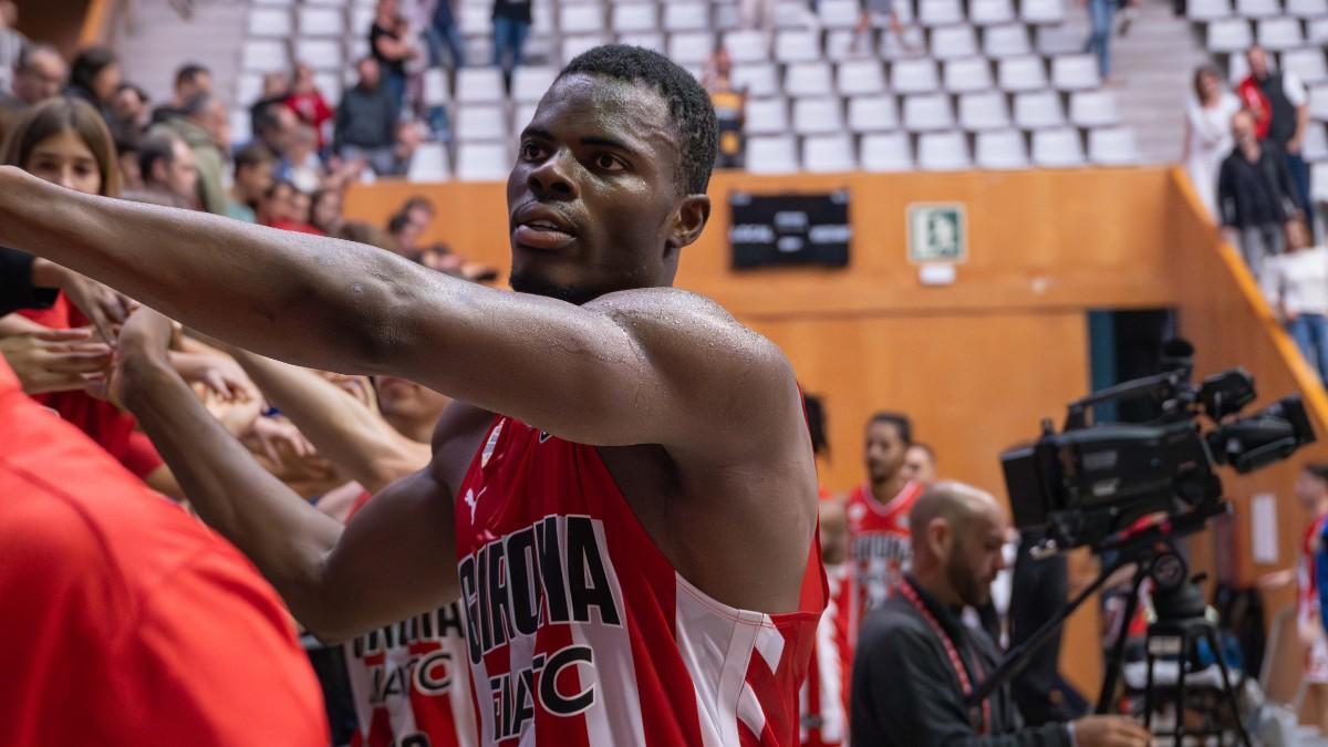 James Nnaji acumula varios partidos sin jugar en Girona