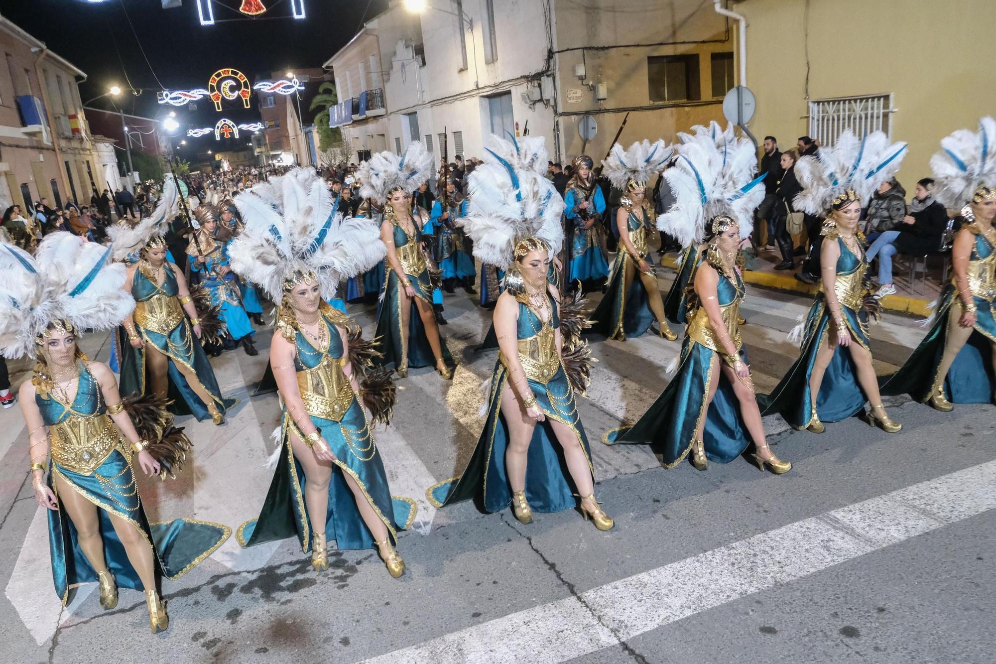 Así ha sido el desfile general de comparsas de las fiestas de Monforte del Cid