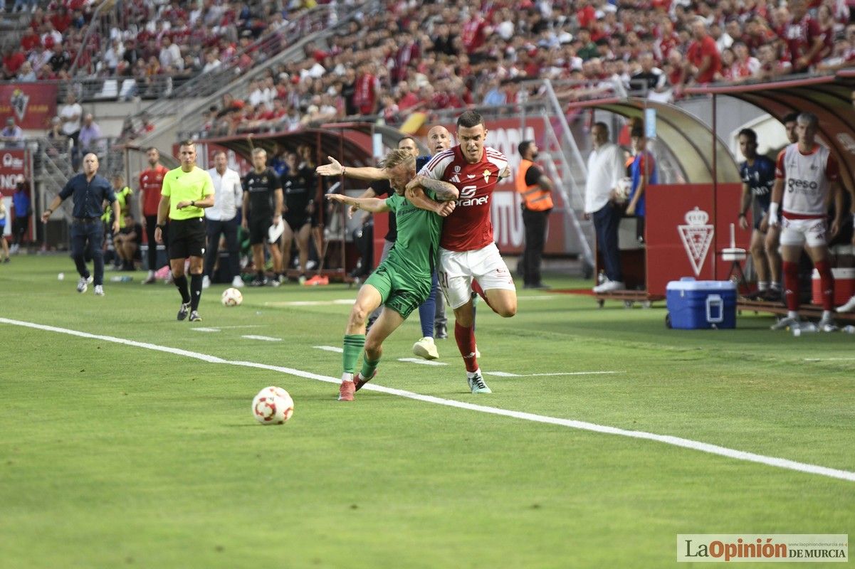 Así fue el encuentro del play off del Real Murcia y el Nástic en la lucha por el ascenso