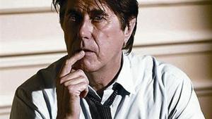 Bryan Ferry rompió con su mujer porque se sentía demasiado viejo para ser padre. 