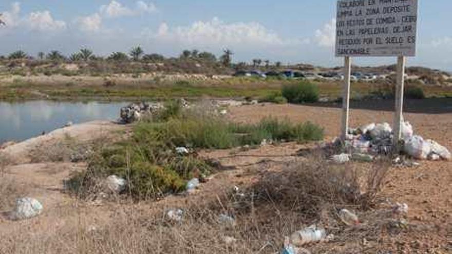 Impactos irreversibles como la construcción de 30 hectáreas con torres y vertederos junto al río