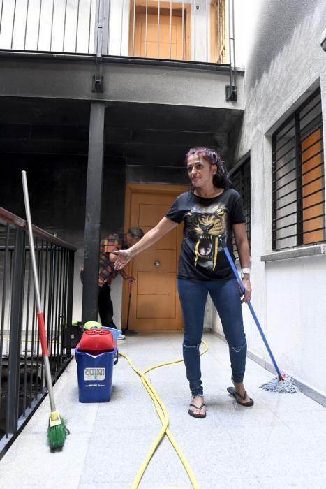 LAS PALMAS DE GRAN CANARIA.  BARRIO DE EL POLVORIN. LAS PALMAS DE GRAN CANARIA. Reportaje vivienda pasto de un incendio este fin de semana en el Barrio de El Polvorin.  | 25/03/2019 | Fotógrafo: Juan Carlos Castro