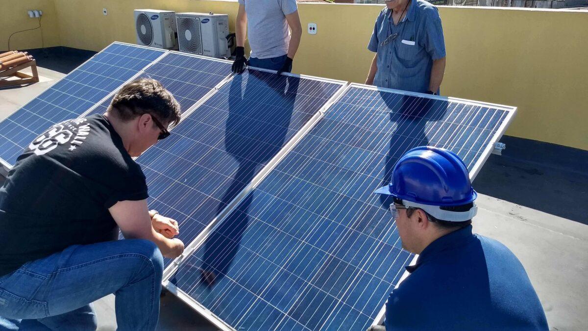 Cuánto se tarda en amortizar la instalación de placas solares en casa? - La  Opinión de Murcia