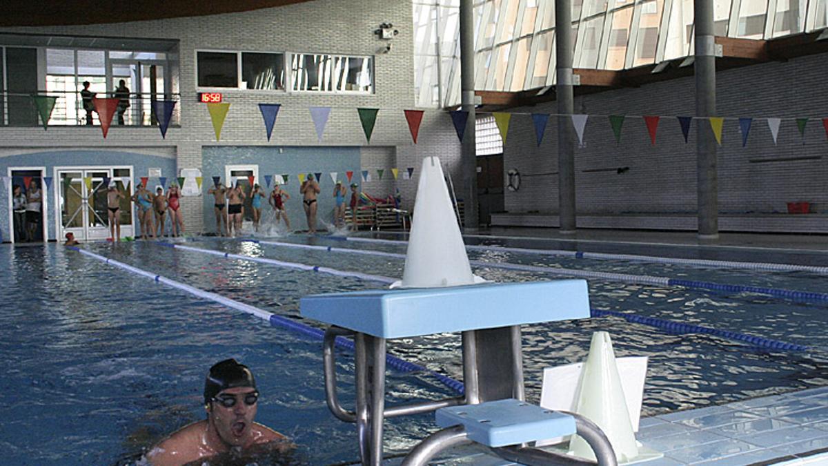 La piscina municipal de Castrillón, en una imagen de archivo.