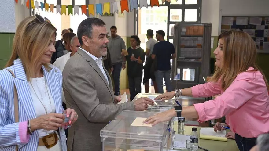 Los candidatos a la Alcaldía de Cartagena ya han votado