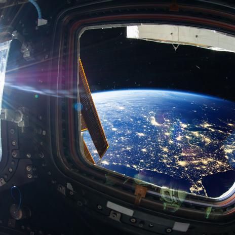 La empresa española EOS-X Spaceship presenta su primer viaje al espacio en un globo de helio