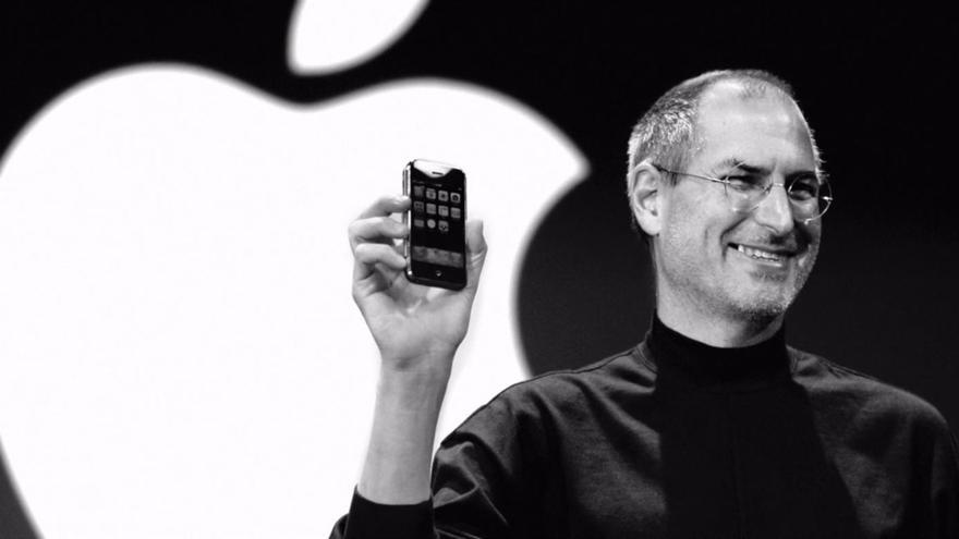 Diez años sin Steve Jobs, el hombre que revolucionó la telefonía móvil