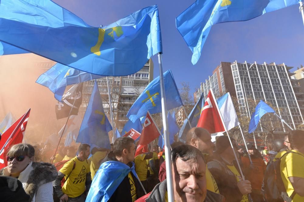 Manifestación de trabajadores de Alcoa en Madrid