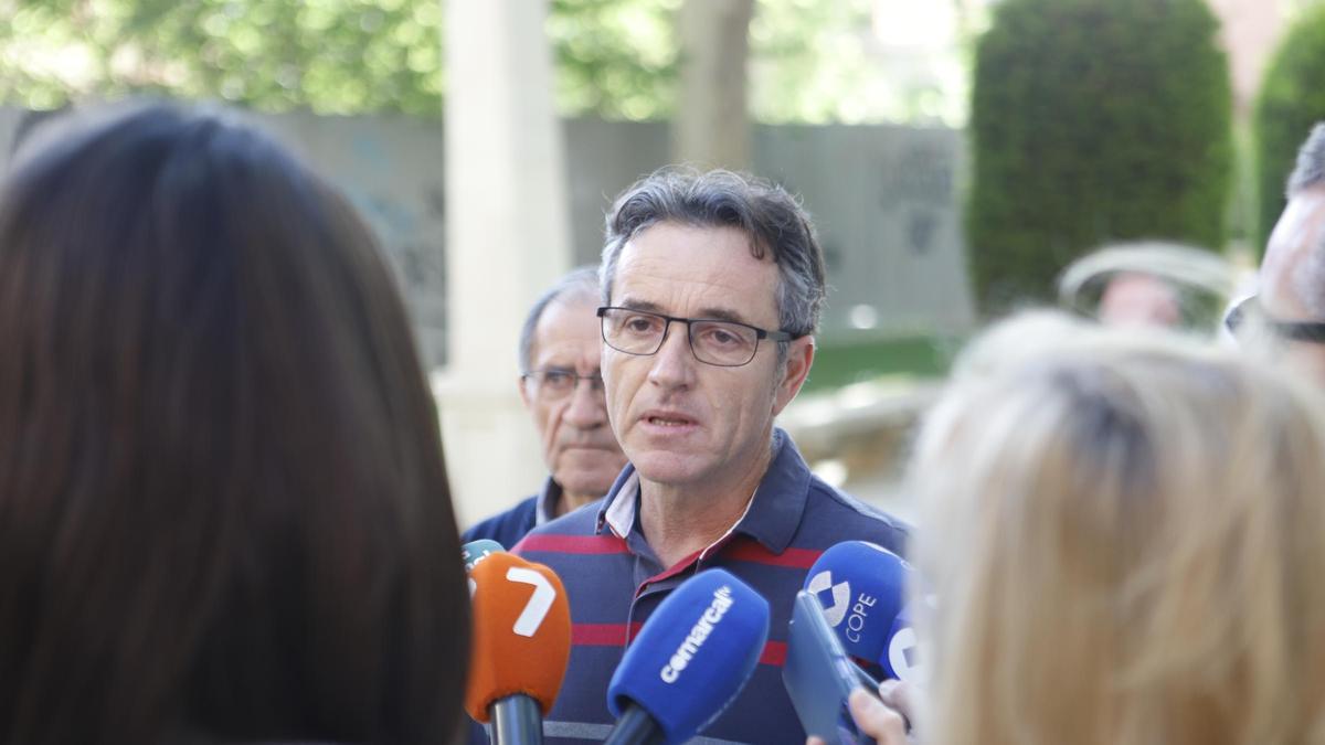 José María García, portavoz de los afectados, ante los medios este miércoles.